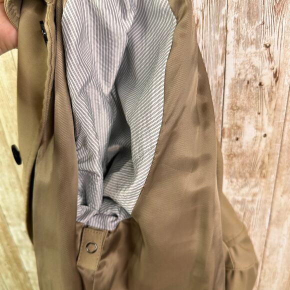 Banana Republic Tan Jacket - Picture 9 of 9